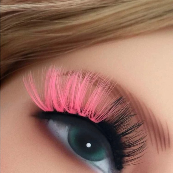 NWT Internet Princess Eyelashes ๐ - Picture 2 of 2